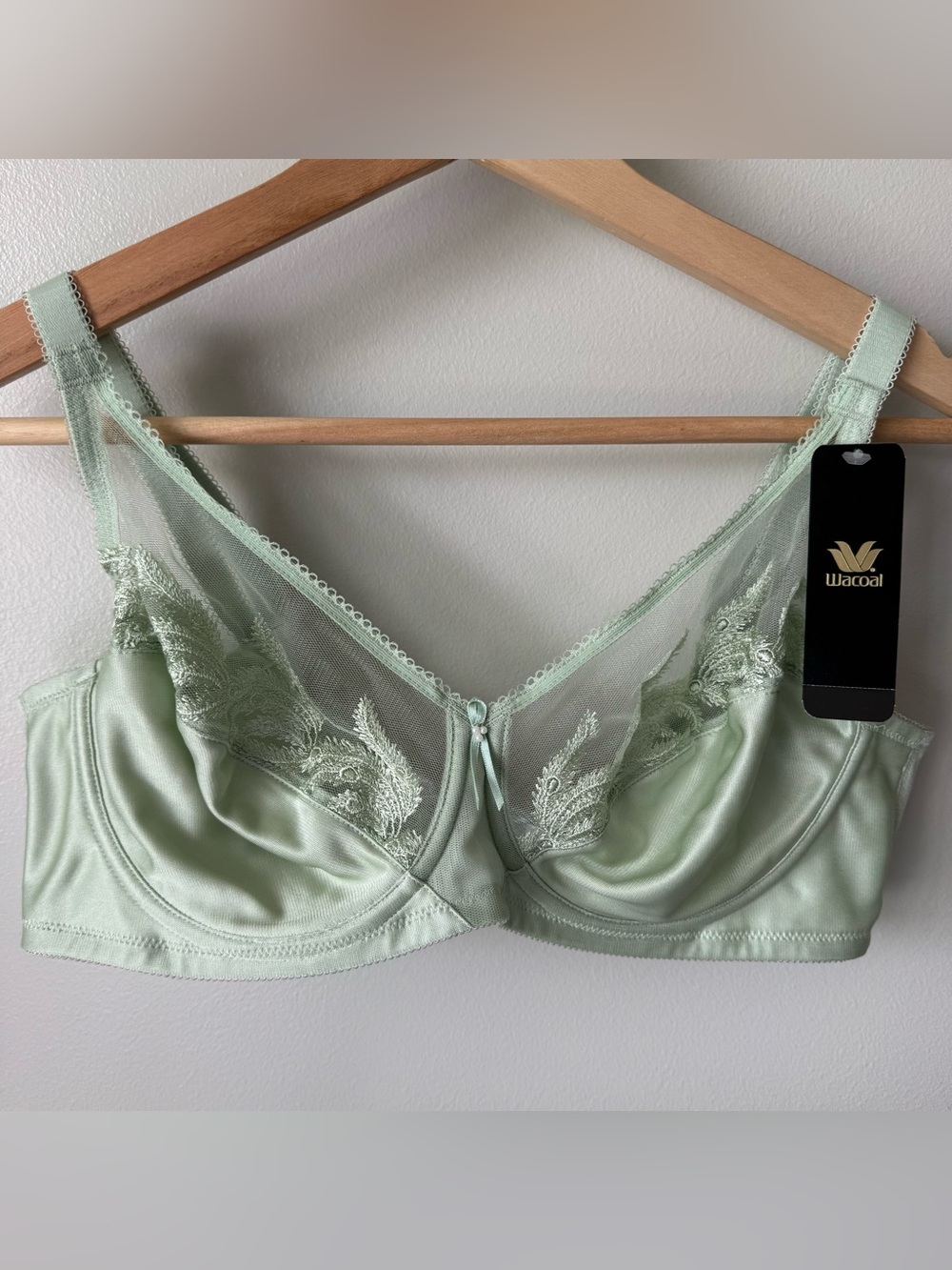 NWT WACOAL Size 38C Underwire Bra - Green - Style 85121